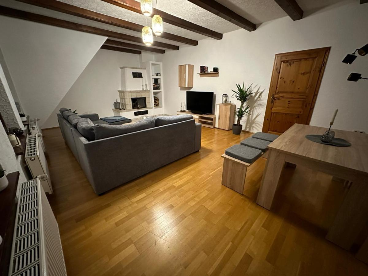98Qm Wohnung Im Villenviertel - Voll Ausgestattet Mit Balkon Und Kamin - Wlan Gratis Вільгельмсгафен Екстер'єр фото