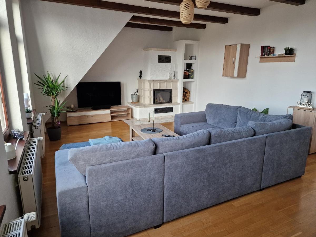 98Qm Wohnung Im Villenviertel - Voll Ausgestattet Mit Balkon Und Kamin - Wlan Gratis Вільгельмсгафен Екстер'єр фото